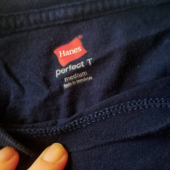 Hanes T-Shirts | Lot of 3 | Jewel Tones | Solid Colors | Medium | Basic - Picture 5 of 8